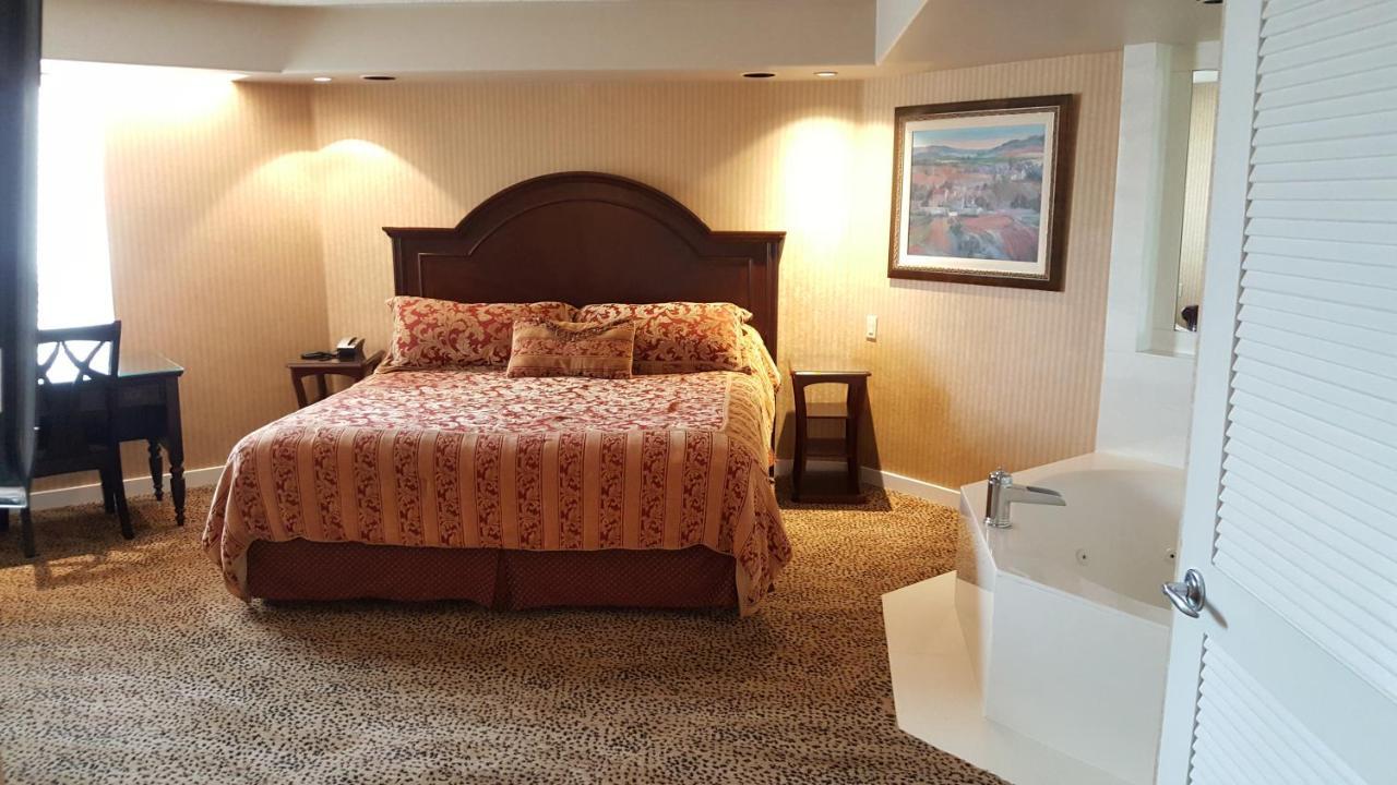 Chateau Louis Hotel&Conference Centre Edmonton Extérieur photo