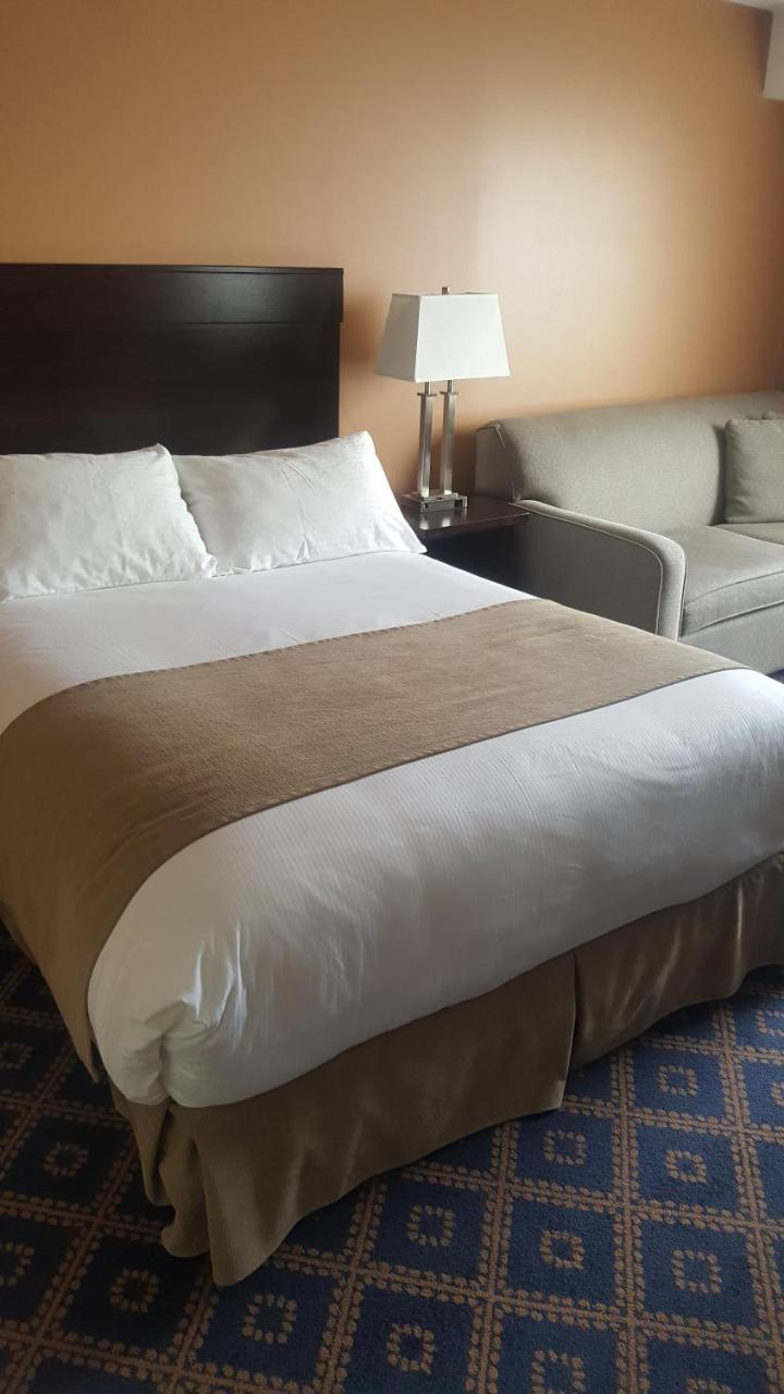 Chateau Louis Hotel&Conference Centre Edmonton Extérieur photo