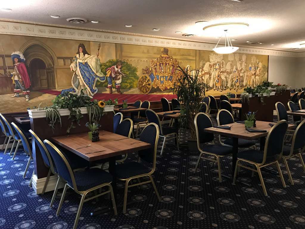 Chateau Louis Hotel&Conference Centre Edmonton Restaurant photo