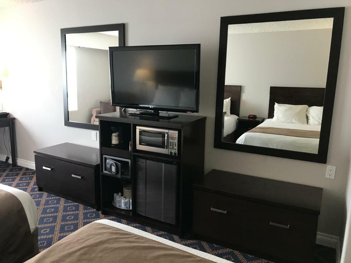 Chateau Louis Hotel&Conference Centre Edmonton Extérieur photo