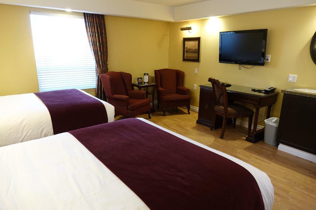 Chateau Louis Hotel&Conference Centre Edmonton Extérieur photo
