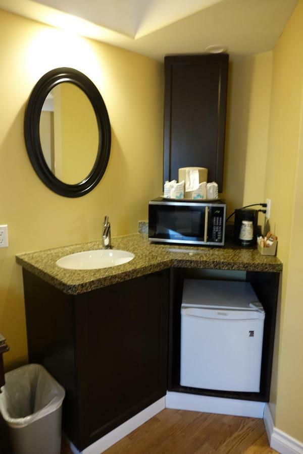 Chateau Louis Hotel&Conference Centre Edmonton Extérieur photo